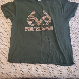 Real tree tee